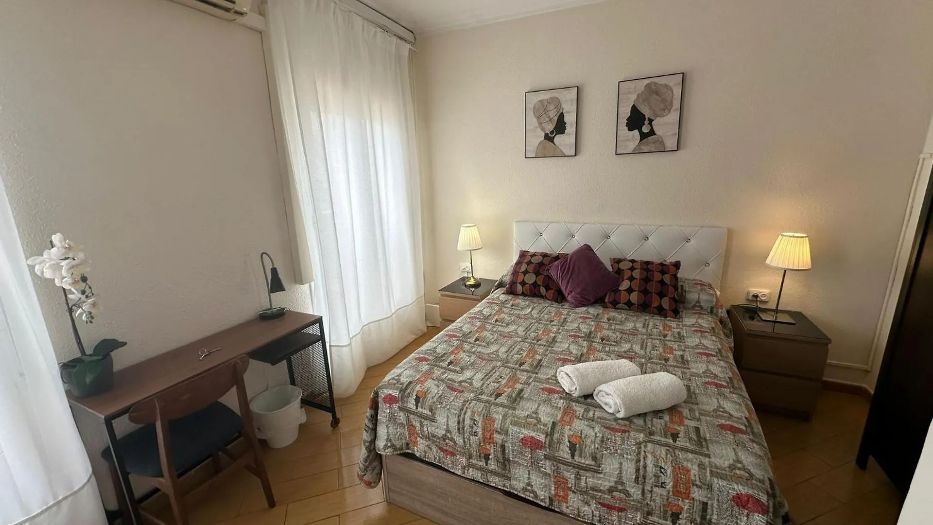 Alojamiento Nuevo Valenci Barcelona Bed and breakfast
