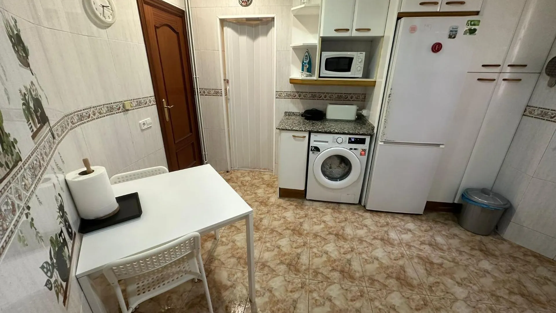 Alojamiento Nuevo Valenci Barcelona España